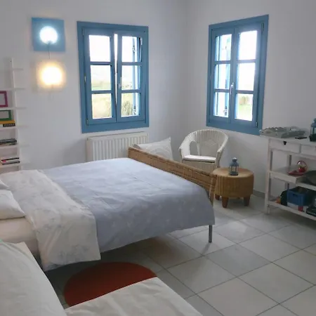 Waves & Rocks Nyaraló Vívlosz