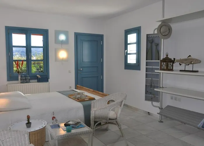 Waves & Rocks * Vívlosz