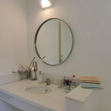 Waves & Rocks 펜션 *