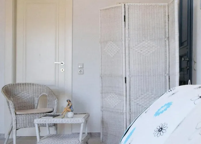 Waves & Rocks * Vívlos